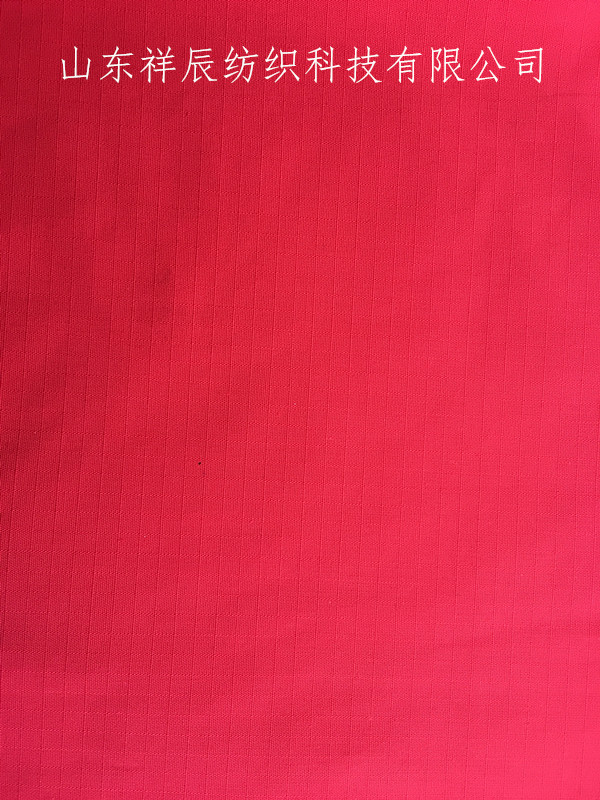 仿毛：红色格子布